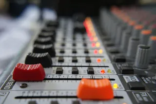 Clockbeats Academy - WHAT IS AUDIO SATURATION AND HOW IT IMPROVES YOUR MIX