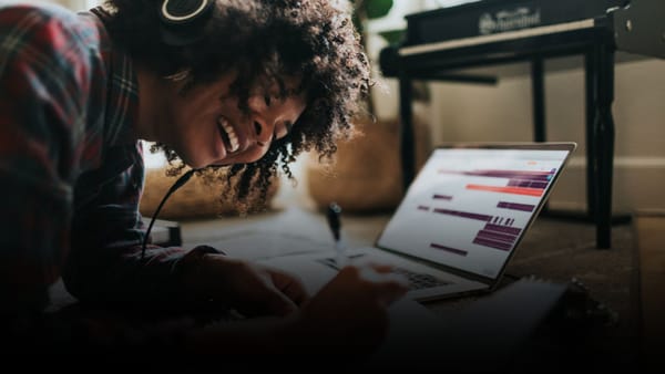 Come scrivere testi che toccano le persone: i segreti del songwriting efficace